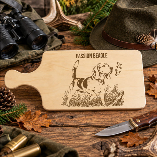 Planche à Découper Chasseur Personnalisée en Bois Gravé - Beagle à l'affût