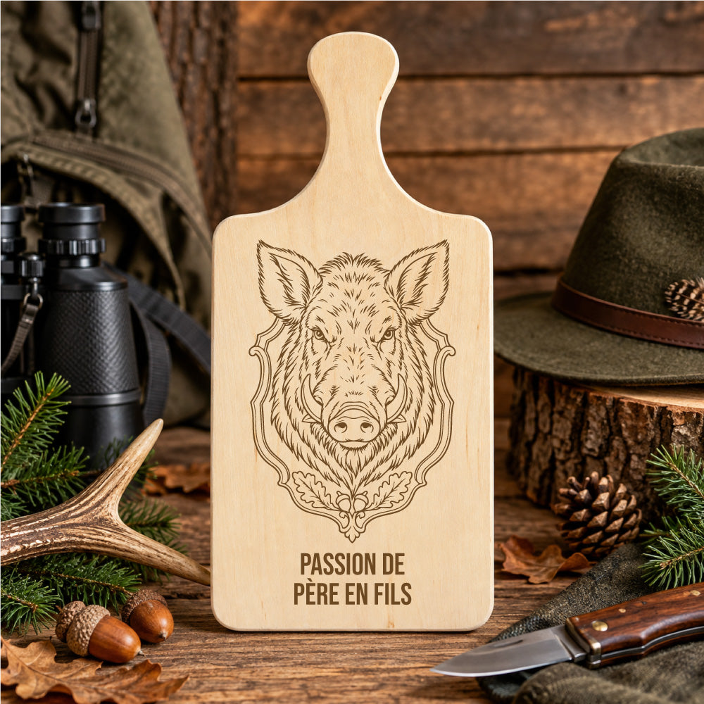 Planche à Découper Chasseur Personnalisée en Bois Gravé - Sanglier
